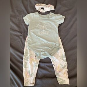 Jessica Simpson Onesie,Pants and Headband